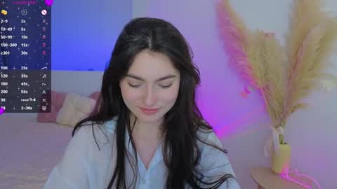 Dina online show from 05-19-26, 09:32