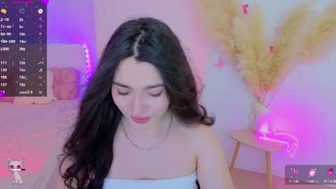 Dina online show from 07-28-26, 09:03