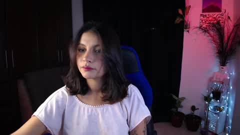 Snapshot of medusa_025 chatting on 01-25-25, 02:37 Coral online show from 01-25-25, 02:37