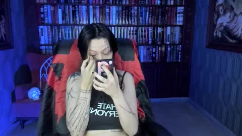 Medusa online show from 11-21-25, 08:57