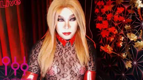 Snapshot of medusaprey chatting on 10-24-25, 07:32 THE QUEEN ALPHA Queen Medusa Prey online show from 10-24-25, 07:32