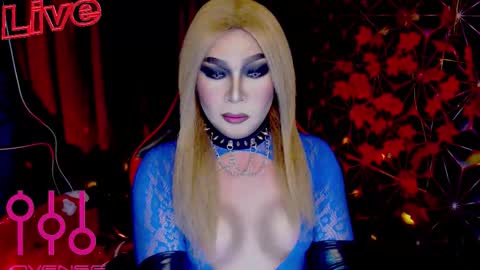 Snapshot of medusaprey chatting on 10-31-25, 03:13 THE QUEEN ALPHA Queen Medusa Prey online show from 10-31-25, 03:13