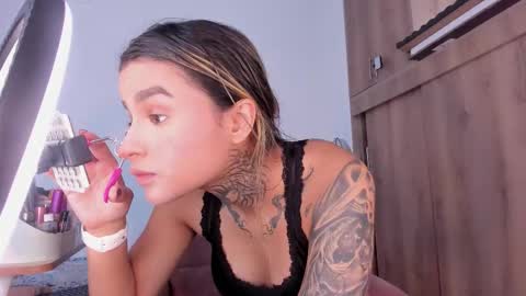 medussa13 online show from 11-27-25, 01:13