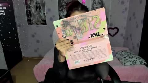 Katrina online show from 12-17-25, 10:16