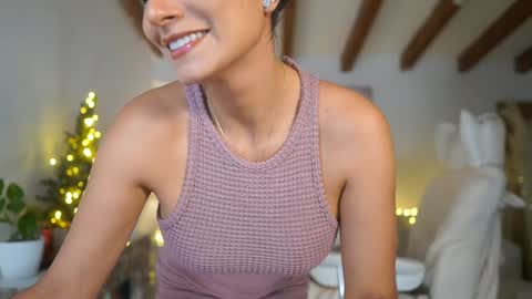 Snapshot of meegan1 chatting on 12-20-24, 05:18 Andrea online show from 12-20-24, 05:18