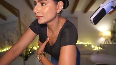 Snapshot of meegan1 chatting on 01-23-25, 05:42 Andrea online show from 01-23-25, 05:42