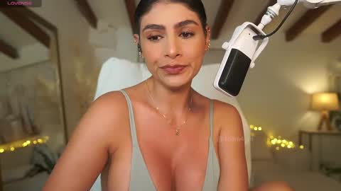 Snapshot of meegan1 chatting on 03-02-25, 02:19 Andrea online show from 03-02-25, 02:19