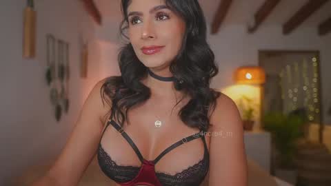 Snapshot of meegan1 chatting on 09-19-25, 02:18 Andrea online show from 09-19-25, 02:18