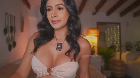 Snapshot of meegan1 chatting on 09-24-25, 03:26 Andrea online show from 09-24-25, 03:26