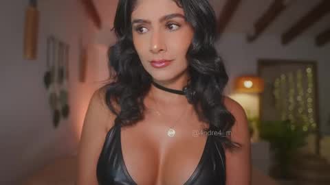 Snapshot of meegan1 chatting on 10-01-25, 11:38 Andrea online show from 10-01-25, 11:38