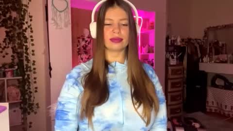 Vlada online show from 11-26-25, 06:14