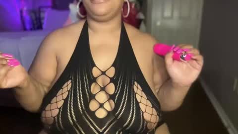 Snapshot of meetsouthernpeach chatting on 01-05-25, 11:12 Southern Peach online show from 01-05-25, 11:12