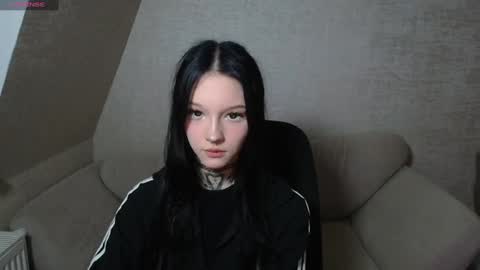 Snapshot of mefwhore chatting on 03-06-25, 01:16 mefwhOre online show from 03-06-25, 01:16