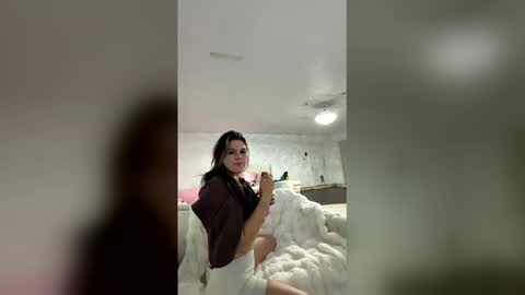 megaharmony online show from 12-21-25, 04:30