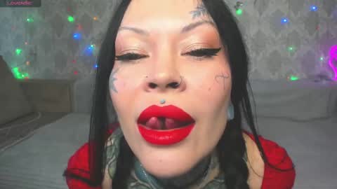 Helena Tuman online show from 03-07-25, 09:07