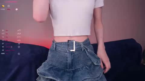 Snapshot of megan_chan chatting on 09-23-25, 07:06 Megan and Anna online show from 09-23-25, 07:06