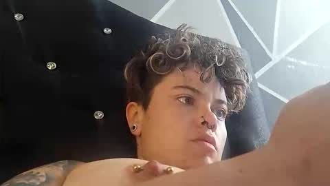 Megan and sophi online show from 10-22-25, 11:54