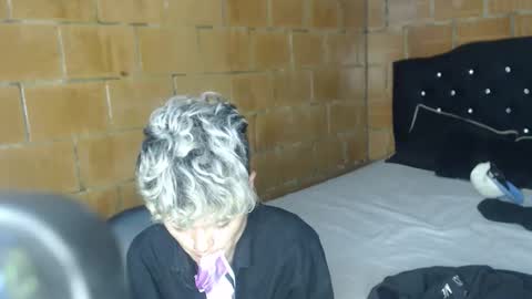 Megan and sophi online show from 04-15-26, 02:40