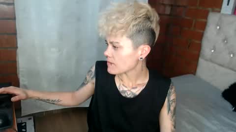 Snapshot of megan_coop3r_ chatting on 05-27-26, 03:36 Megan and sophi online show from 05-27-26, 03:36