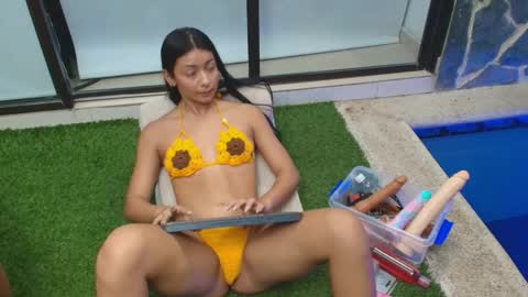 Carolina Paez online show from 02-21-25, 09:22