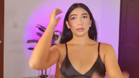 Carolina Paez online show from 05-20-26, 12:33