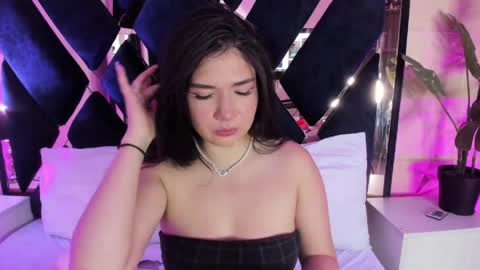     online show from 04-01-26, 01:41