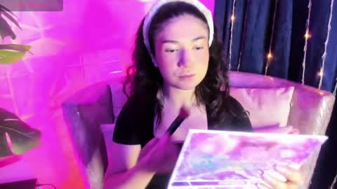     online show from 04-17-26, 01:47