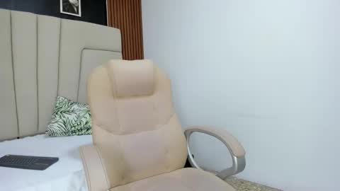 Megan online show from 10-24-25, 03:25