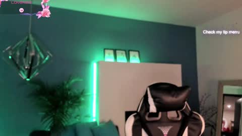    online show from 11-01-25, 04:14