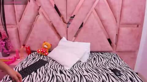 Snapshot of megan_latinn chatting on 06-03-26, 03:53 megan_latinn online show from 06-03-26, 03:53
