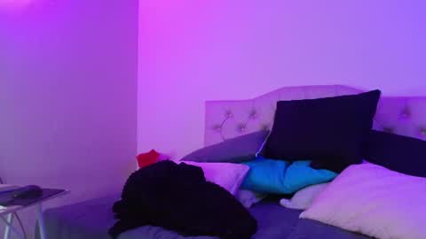Valentina online show from 07-14-26, 01:52