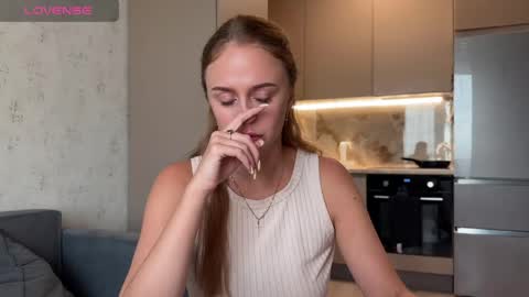Snapshot of megan_nilson chatting on 06-02-26, 04:20 Megan online show from 06-02-26, 04:20