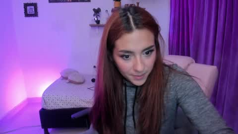 Snapshot of megan_ricci chatting on 02-09-25, 02:49 Laura online show from 02-09-25, 02:49