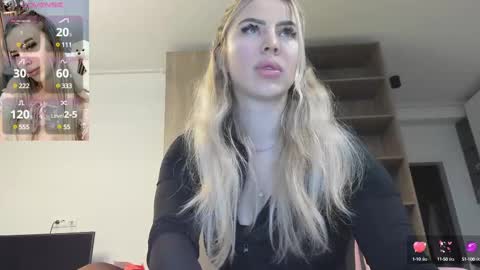Snapshot of megan_ros_ chatting on 03-03-25, 03:42 Megan online show from 03-03-25, 03:42