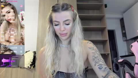 Snapshot of megan_ros_ chatting on 10-04-25, 05:00 Megan online show from 10-04-25, 05:00