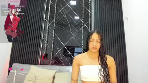 Megan Siner online show from 04-09-26, 09:47