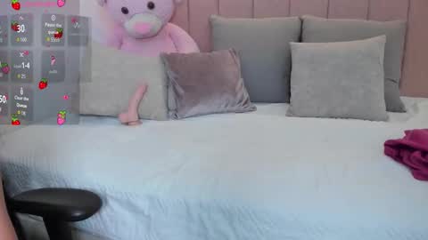 Snapshot of megan_sofiaa_ chatting on 03-03-26, 12:22 Megan online show from 03-03-26, 12:22