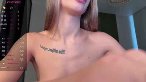 Snapshot of megan_ssstacy chatting on 01-10-25, 07:25 Stacy UTC 700   0800am-0200pm  online show from 01-10-25, 07:25