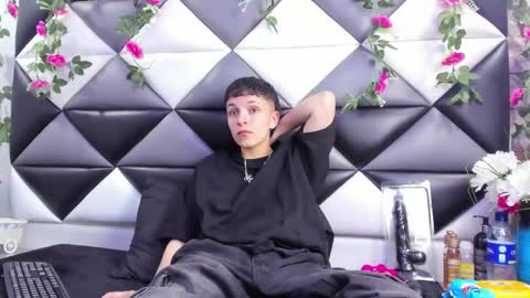 Snapshot of megan_thompsonn_ chatting on 10-04-25, 02:53 megan_thompsonn_ online show from 10-04-25, 02:53