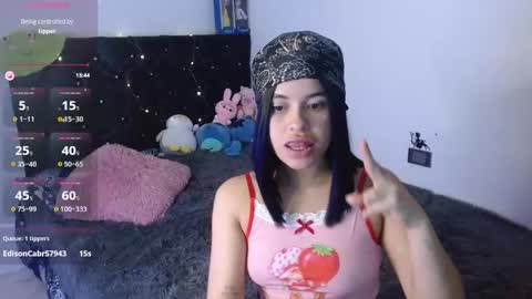 Carolina online show from 11-26-25, 02:34