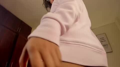 Snapshot of megan_vwv chatting on 11-04-25, 04:33 megan online show from 11-04-25, 04:33