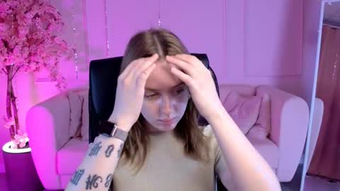 Megan online show from 05-10-26, 05:12