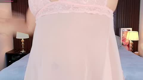 Snapshot of megancrow chatting on 05-14-26, 06:15 Megan online show from 05-14-26, 06:15