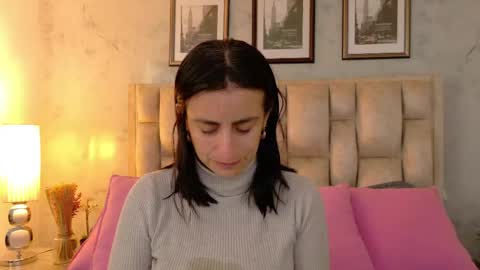 Snapshot of meganfennix chatting on 06-09-26, 11:44 meganfennix online show from 06-09-26, 11:44