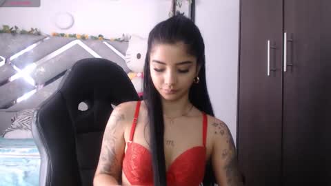 Snapshot of meganfox2244397 chatting on 09-15-25, 01:55 meganfox online show from 09-15-25, 01:55