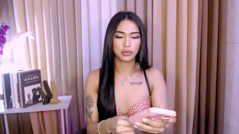 Megan online show from 11-13-25, 07:18