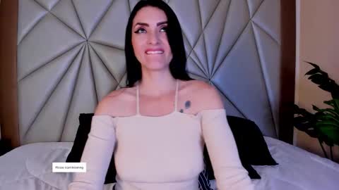 Megan Hofman online show from 11-25-25, 03:28