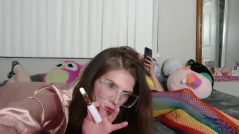 Snapshot of meganholly00 chatting on 09-14-25, 05:28 Megan online show from 09-14-25, 05:28