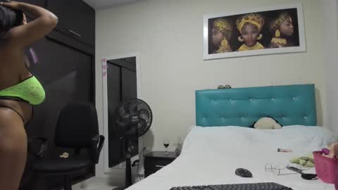 megan        online show from 09-17-25, 02:02