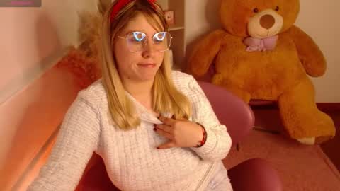 MEGAN online show from 01-22-25, 12:59